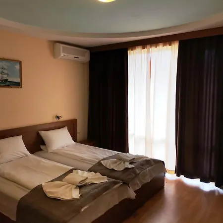 Paris Relax Zone מלון