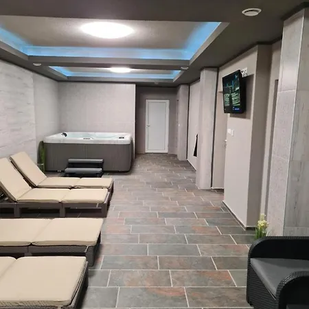 Paris Relax Zone 3* בלצ'יק
