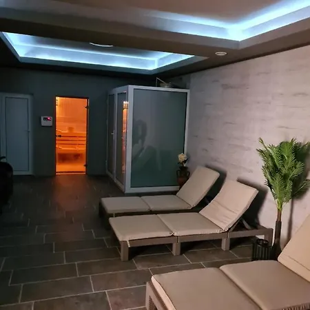 Paris Relax Zone 3* בלצ'יק