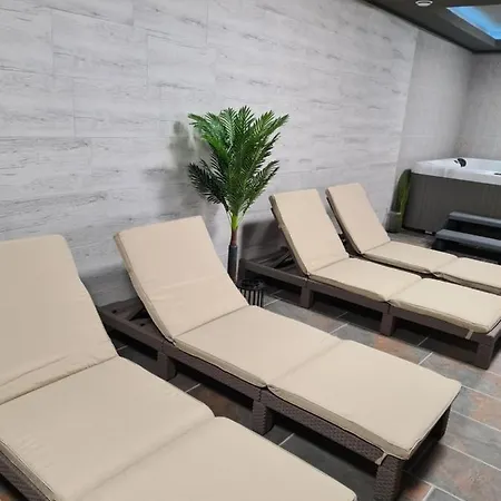 Paris Relax Zone מלון 3*